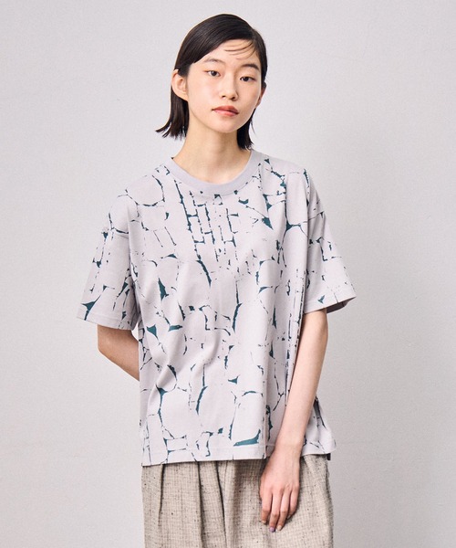 sneeuw(スニュウ)の「ブロックTシャツ(Tシャツ/カットソー・レディース・チャコールグレー/グレー・1/3)」の1枚目の写真