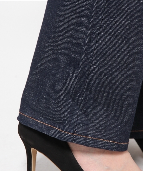 Levi's（リーバイス）の「LEVI'S VINTAGE CLOTHING 701 ストレートデニムパンツ/211-LVC-50701-0008（デニムパンツ・レディース・インディゴブルー・26/25）」の9枚目の写真