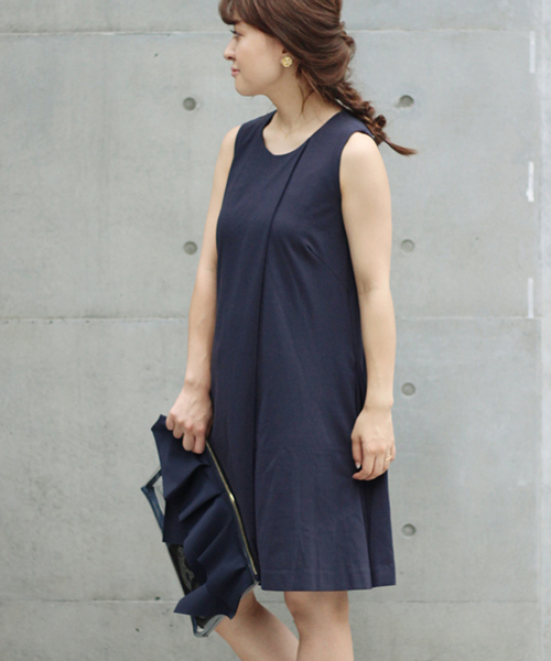 LIMITLESS LUXURY(リミットレスラグジュアリー)の「ノースリーブカットオールインワン◆(サロペット/オーバーオール・レディース・ホワイト/ベージュ/ネイビー・38/36)」の3枚目の写真