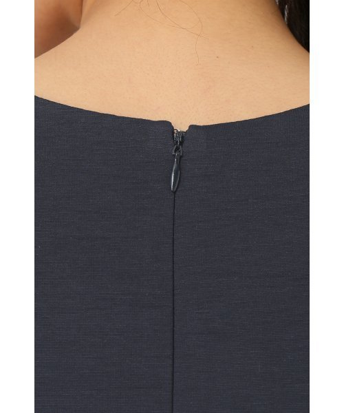 LIMITLESS LUXURY(リミットレスラグジュアリー)の「ノースリーブカットオールインワン◆(サロペット/オーバーオール・レディース・ホワイト/ベージュ/ネイビー・38/36)」の19枚目の写真