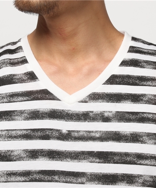 VENCEEXCHANGE（ヴァンスエクスチェンジ）の「カスレボーダープリントT（Tシャツ/カットソー・メンズ・ブルー/ブラック・MEDIUM/SMALL/LARGE）」の5枚目の写真