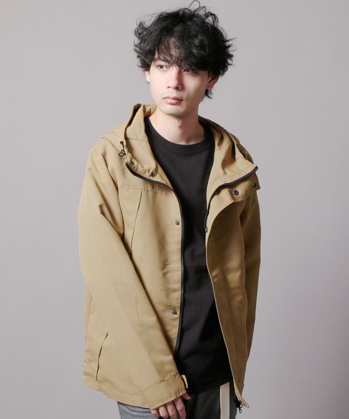 THE CASUAL(カジュアル)の「撥水 ライト マウンテンパーカー ジャケット ブルゾン(マウンテンパーカー・メンズ・グレー/ブラック/ブルー系その他2/ワイン/チャコール/ネイビー/ブルー系その他/チェック/ベージュ系その他/レッド系その他/ベージュ/イエロー系その他/杢グレー/グリーン系その他/カーキ/グリーン/グリーン系その他2・L/XL/M/S)」の5枚目の写真
