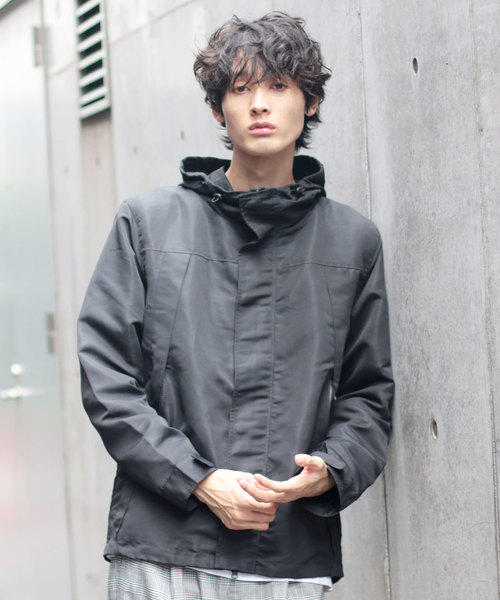 THE CASUAL(カジュアル)の「撥水 ライト マウンテンパーカー ジャケット ブルゾン(マウンテンパーカー・メンズ・グレー/ブラック/ブルー系その他2/ワイン/チャコール/ネイビー/ブルー系その他/チェック/ベージュ系その他/レッド系その他/ベージュ/イエロー系その他/杢グレー/グリーン系その他/カーキ/グリーン/グリーン系その他2・L/XL/M/S)」の1枚目の写真