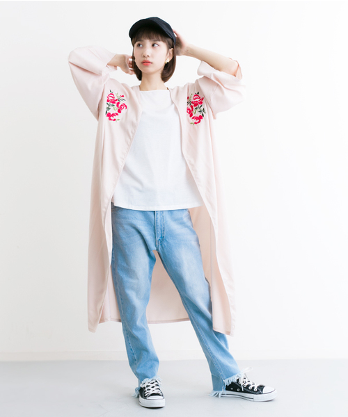 MERLOT（メルロー）の「フラワー刺繍ガウン4991（カーディガン/ボレロ・レディース・ベージュ/ネイビー/ブラック/ピンク・FREE）」の3枚目の写真