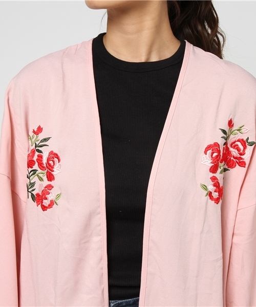 MERLOT（メルロー）の「フラワー刺繍ガウン4991（カーディガン/ボレロ・レディース・ベージュ/ネイビー/ブラック/ピンク・FREE）」の11枚目の写真