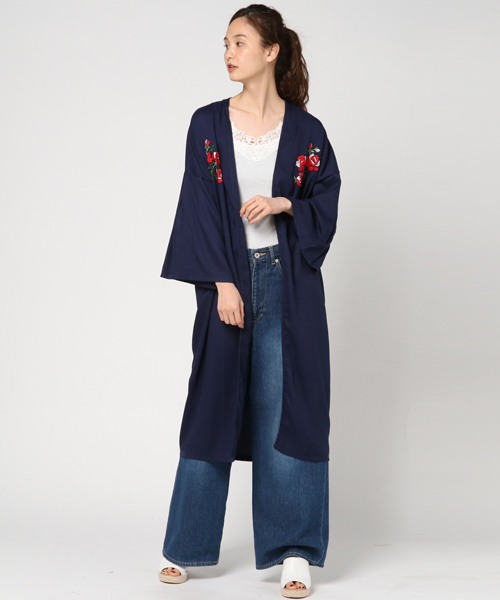 MERLOT（メルロー）の「フラワー刺繍ガウン4991（カーディガン/ボレロ・レディース・ベージュ/ネイビー/ブラック/ピンク・FREE）」の9枚目の写真