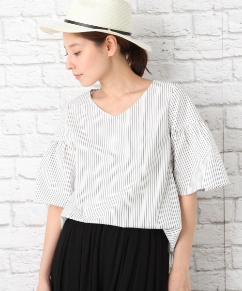 LEPSIM（レプシィム）の「Vネックソデフレアブラウス/SS 748340（シャツ/ブラウス・レディース・ストライプ/ダークネイビー/チェック/オフホワイト・LARGE/MEDIUM）」の3枚目の写真