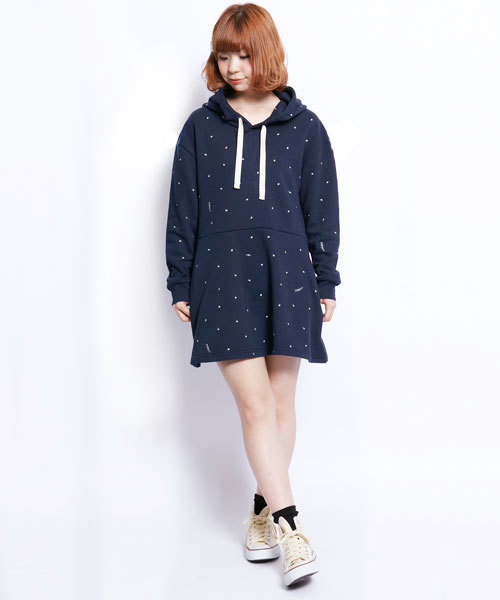 MILKFED.(ミルクフェド)の「HEART ARROW FLARE DRESS(ワンピース・レディース・ブラック/アッシュグレー/ネイビー・SMALL/MEDIUM)」の3枚目の写真