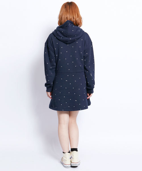 MILKFED.(ミルクフェド)の「HEART ARROW FLARE DRESS(ワンピース・レディース・ブラック/アッシュグレー/ネイビー・SMALL/MEDIUM)」の5枚目の写真