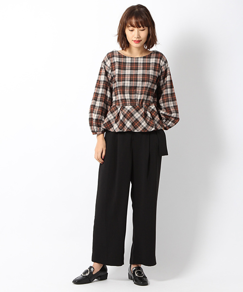 laboratory work（ラボラトリーワーク）の「タックベルトワイドパンツ（その他パンツ・レディース・ブラック/グリーン/キャメル・MEDIUM）」の11枚目の写真