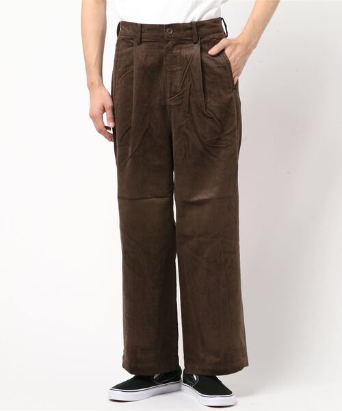 THE CASUAL(カジュアル)の「TRストレッチ タックルーズ ワイドテーパード スラックスパンツ(スラックス・メンズ・カーキ/ストライプ/ブラック/グレー/ネイビー/テラコッタ/ワイン/チャコール/ベージュ/チェック/ベージュ系その他/ブラウン/グリーン系その他/インディゴブルー/ダークインディゴブルー/ワンウォッシュ/ブラック系その他/ベージュ系その他2/グレー系その他/ベージュ系その他3/ベージュ系その他4/ブラック系その他2/ブラウン系その他2/ブルー系その他/ブラウン系その他/ベージュ系その他5/ベージュ系その他6/ブラック系その他3/ブラック系その他4/ブラック系その他5/グレー系その他2/レッド系その他/グリーン系その他2/グリーン系その他3/ブルー系その他2/ブルー系その他3/ホワイト系その他/オフホワイト/ブラウン系その他3/ブラウン系その他4・M/L/XL/S)」の16枚目の写真