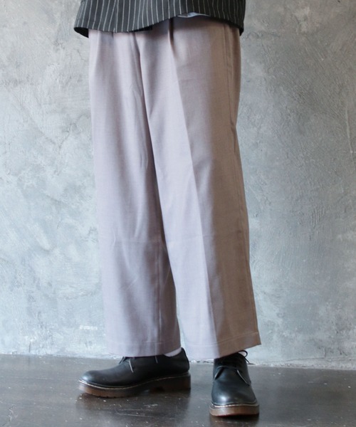 THE CASUAL(カジュアル)の「TRストレッチ タックルーズ ワイドテーパード スラックスパンツ(スラックス・メンズ・カーキ/ストライプ/ブラック/グレー/ネイビー/テラコッタ/ワイン/チャコール/ベージュ/チェック/ベージュ系その他/ブラウン/グリーン系その他/インディゴブルー/ダークインディゴブルー/ワンウォッシュ/ブラック系その他/ベージュ系その他2/グレー系その他/ベージュ系その他3/ベージュ系その他4/ブラック系その他2/ブラウン系その他2/ブルー系その他/ブラウン系その他/ベージュ系その他5/ベージュ系その他6/ブラック系その他3/ブラック系その他4/ブラック系その他5/グレー系その他2/レッド系その他/グリーン系その他2/グリーン系その他3/ブルー系その他2/ブルー系その他3/ホワイト系その他/オフホワイト/ブラウン系その他3/ブラウン系その他4・M/L/XL/S)」の22枚目の写真