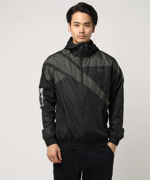 Reebok（リーボック）の「【Reebok CLASSIC ×Chocomoo】 ベクター フーデッドトラックトップ（ナイロンジャケット・メンズ・ブラック・LARGE/MEDIUM/SMALL/X-LARGE/XX-LARGE）」の2枚目の写真