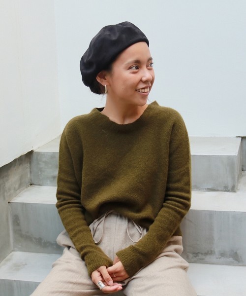 TODAYFUL（トゥデイフル）の「ラウンドヘムヤックニット（ニット