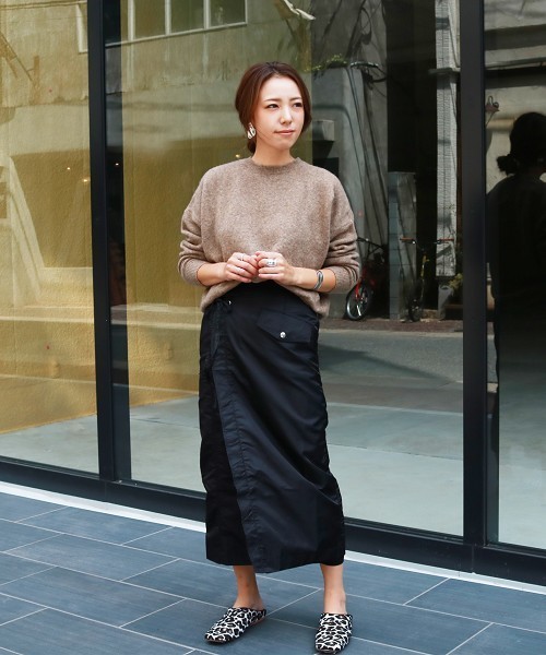 TODAYFUL（トゥデイフル）の「ラウンドヘムヤックニット（ニット/セーター・レディース・キナリ/チャコールグレー/モカ/カーキ/ピンク・FREE）」の6枚目の写真