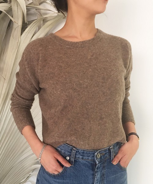 TODAYFUL（トゥデイフル）の「ラウンドヘムヤックニット（ニット
