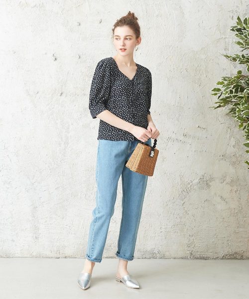 titivate（ティティベイト）の「ﾎﾟｲﾝﾃｯﾄﾞﾄｩｽﾘｯﾊﾟﾌﾗｯﾄｼｭｰｽﾞ（パンプス・レディース・ブラック/シルバー/パイソン・LL/S/M/L）」の5枚目の写真