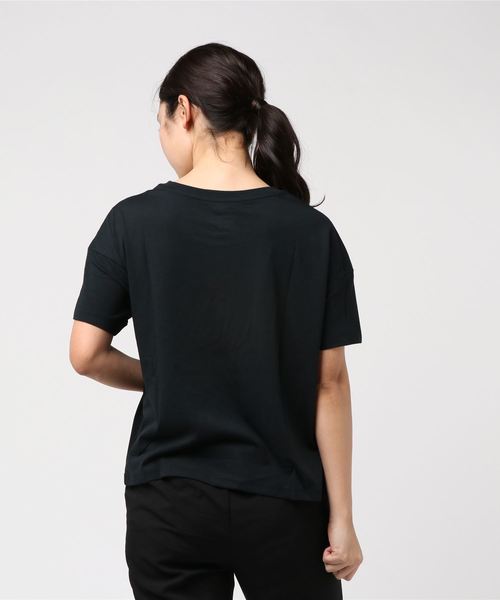 NEW BALANCE（ニューバランス）の「ニューバランス エッセンシャル90SボクシーT（Tシャツ/カットソー・レディース・ホワイト/ブラック/ネイビー・S/M/L/XL）」の4枚目の写真