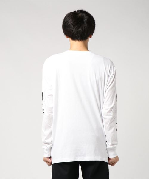 RVCA(ルーカ)の「RVCA-BIG FLIP RVCA LS TEE(AJ042054)(Tシャツ/カットソー・メンズ・ホワイト/ブラック・M/L)」の8枚目の写真
