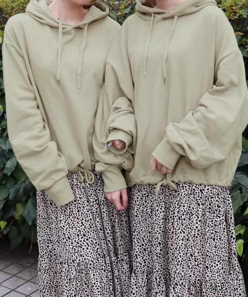 PairPair（ペアペア）の「カラバリ裏毛ドロストパーカー（パーカー・レディース・ライトブルー/ブラック/ライトグリーン/アイボリー/モカ・FREE）」の4枚目の写真