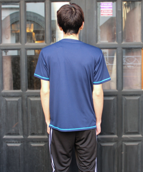 NEV(ネブ)の「DRY MESH リフレクターロゴプリント 半袖Tシャツ カットソー(Tシャツ/カットソー・メンズ・ネイビー/ブラック/オフホワイト・L/XL/M)」の15枚目の写真