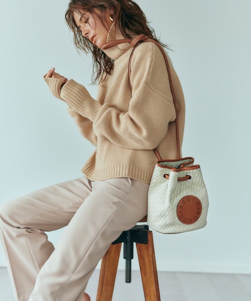 IACUCCI（イアクッチ）の「モノグランマ BP MATELASSE/CERVO