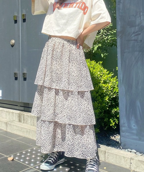 WEGO（ウィゴー）の「WEGO/ティアードロングスカート（スカート・レディース・ブラック/サックスブルー/アイボリー/アニマル・FREE）」の4枚目の写真