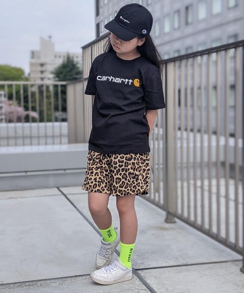 Carhartt（カーハート）の「carhartt／カーハート　キッズ　ロゴTee（Tシャツ/カットソー・キッズ・ブラック/グレー・SMALL/MEDIUM/LARGE）」の14枚目の写真