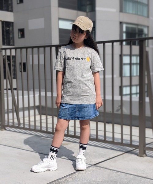 Carhartt（カーハート）の「carhartt／カーハート　キッズ　ロゴTee（Tシャツ/カットソー・キッズ・ブラック/グレー・SMALL/MEDIUM/LARGE）」の8枚目の写真