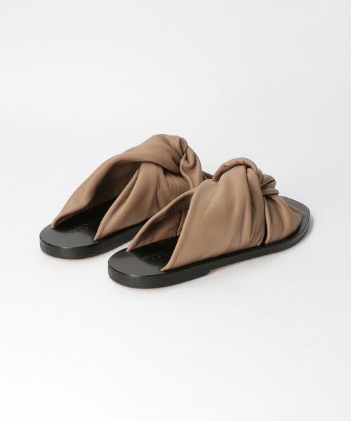 THE STATION STORE（ザ ステーション ストア）の「＜GIULIA TADDEUCCI＞● L ネジリ サンダル（サンダル・レディース・ブラック/ベージュ・38/36/37）」の3枚目の写真