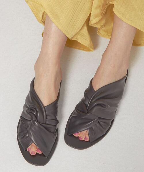 THE STATION STORE（ザ ステーション ストア）の「＜GIULIA TADDEUCCI＞● L ネジリ サンダル（サンダル・レディース・ブラック/ベージュ・38/36/37）」の8枚目の写真