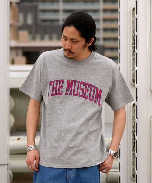 Russell Athletic（ラッセルアスレティック）の「【WEB限定/SHIPS別注】RUSSELL ATHLETIC: カレッジ プリント Tシャツ（Tシャツ/カットソー・メンズ・ホワイト/ブラック/グレー/オフホワイト・SMALL/MEDIUM/LARGE/X-LARGE）」の21枚目の写真