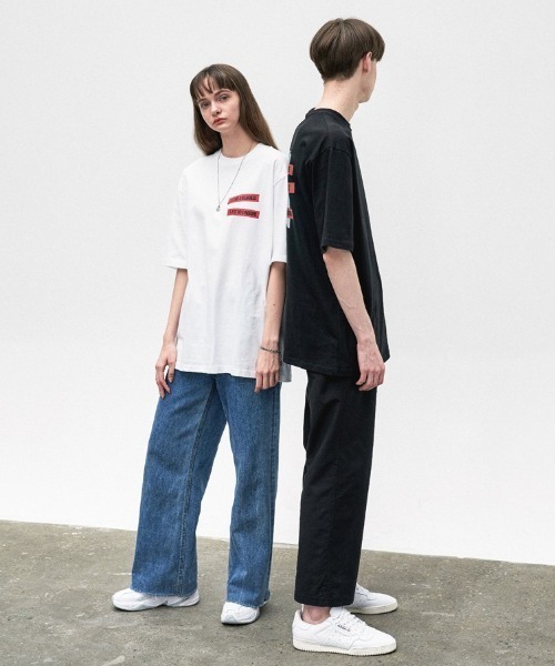 ONA（オーエヌエー）の「『ONA/オーエヌエー』IT JUST SHORT SLEEVE TEE/バックプリント半袖Tシャツ（Tシャツ/カットソー・メンズ・ホワイト/ブラック・M/L）」の15枚目の写真