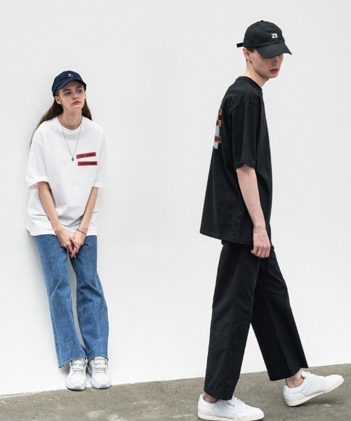 ONA（オーエヌエー）の「『ONA/オーエヌエー』IT JUST SHORT SLEEVE TEE/バックプリント半袖Tシャツ（Tシャツ/カットソー・メンズ・ホワイト/ブラック・M/L）」の14枚目の写真