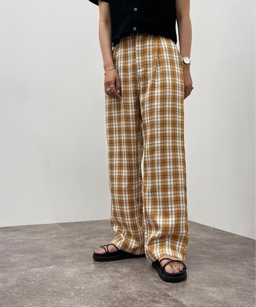 apres jour mignon(アプレジュールミニョン)の「チェックストレートパンツ【ZOZOTOWN限定アイテム】(その他パンツ・レディース・オレンジ系その他/グリーン系その他/ブラック系その他・X-LARGE/SMALL/MEDIUM)」の8枚目の写真