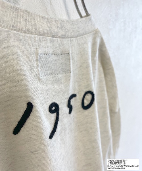 BIG FIELD（ビッグフィールド）の「【PEANUTS】スヌーピーソデリブロンT（80～150cm）（Tシャツ/カットソー・キッズ・パープル/イエロー/アイボリー・90/100/110/120/80/130/95/140/150）」の5枚目の写真