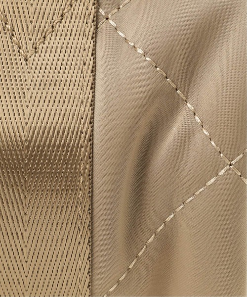 SLOBE IENA（スローブイエナ）の「【OUTDOOR/アウトドア】SLOBE別注キルトミニロールショルダーバッグ◆（ショルダーバッグ・レディース・ベージュ/カーキ・FREE）」の7枚目の写真