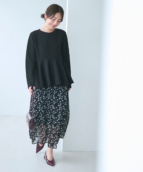 エンボス加工裾フレアトップス（Tシャツ/カットソー）｜coca（coca