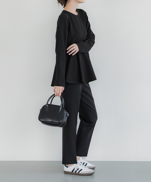 coca（coca）（コカ）の「＼お気に入り2万越え・再入荷／エンボス加工裾フレアトップス（Tシャツ/カットソー・レディース・ブラック/ライトグレー/ライトベージュ/グレー/ブラウン/ラベンダー/ネイビー・M/L/S）」の21枚目の写真