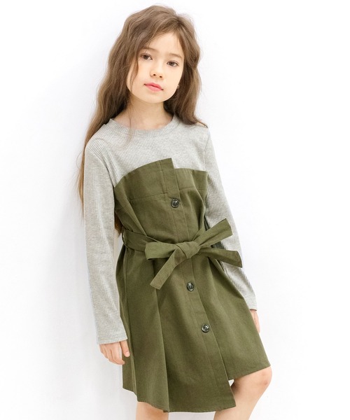 Bee des Bee（ビーデスビー）の「ドッキングトレンチワンピース（ワンピース・キッズ・ブラウン系その他/ブルー系その他/チャコールグレー×ブラック/ブルー系その他2/ブラック×ベージュ/ブラック系その他/ホワイト/杢グレー/アイボリー/グレイッシュベージュ/ピンクベージュ・110cm/100cm/120cm/130cm/140cm/150cm）」の6枚目の写真