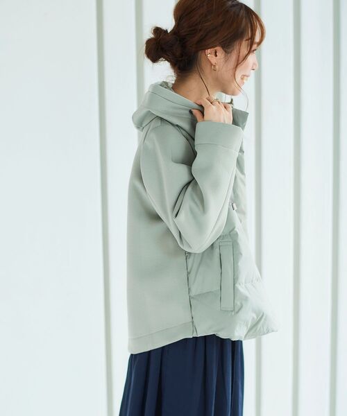 le.coeur blanc(ルクールブラン)の「【WEB限定】ボンディング×ダウンショートブルゾン(ダウンジャケット/コート・レディース・ブラック/ベージュ/ライトグリーン・38)」の5枚目の写真