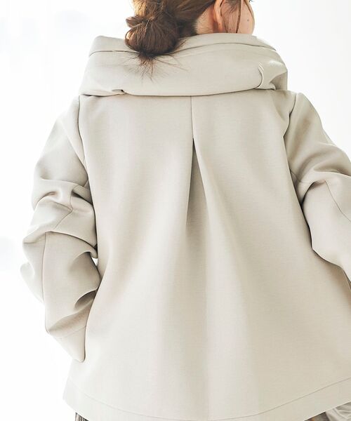 le.coeur blanc(ルクールブラン)の「【WEB限定】ボンディング×ダウンショートブルゾン(ダウンジャケット/コート・レディース・ブラック/ベージュ/ライトグリーン・38)」の10枚目の写真