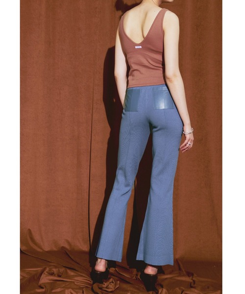 ALEXIA STAM（アリシアスタン）の「【ViVi 1月号掲載】Fake Leather Pocket Rib Knit Pants/フェイクレザーポケットリブニットパンツ（その他パンツ・レディース・ブラック/ベージュ/ブルー・S/M）」の3枚目の写真