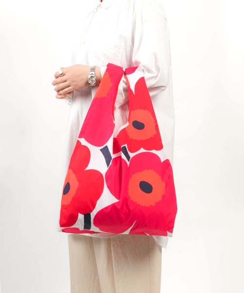 marimekko（マリメッコ）の「marimekko SMARTBAG マリメッコ エコバッグ（エコバッグ/サブバッグ・レディース・ブラック/レッド/ドット/レッド系その他/ブラック×ホワイト/マルチ/ブラック系その他/ブラックミックス/ブルー系その他・FREE）」の10枚目の写真