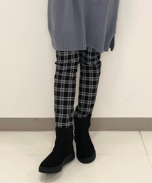 SHOO・LA・RUE（シューラルー）の「◆【M-3L】裏起毛ストレッチスキニーパンツ（その他パンツ・レディース・ブルー/ブラック系1/ブラック/ネイビー系7・04/05/03/02）」の21枚目の写真