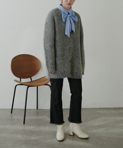 natural couture(ナチュラルクチュール)の「【大人ナチュ】【WEB限定】モンスターBIGカーディガン(カーディガン/ボレロ・レディース・キャメル/チャコールグレー/グリーン/ホワイト・FREE)」の5枚目の写真