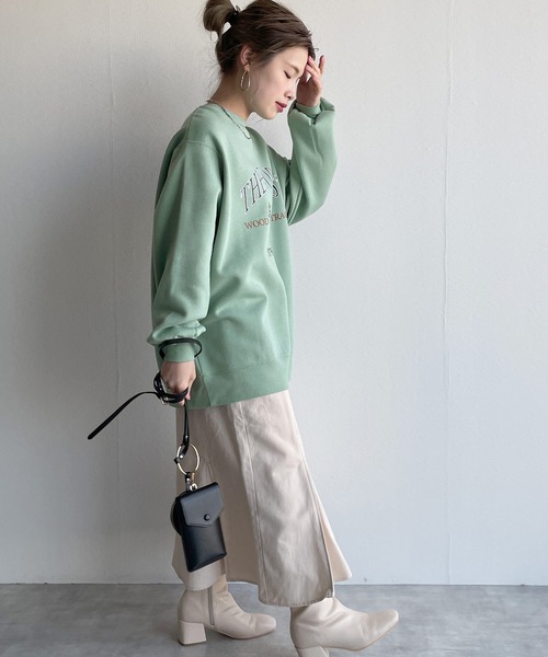 w closet(ダブルクローゼット)の「カレッジプリントBIGスエットプルオーバー(スウェット・レディース・ブルー/アイボリー/ミント/スミクロ・FREE)」の18枚目の写真