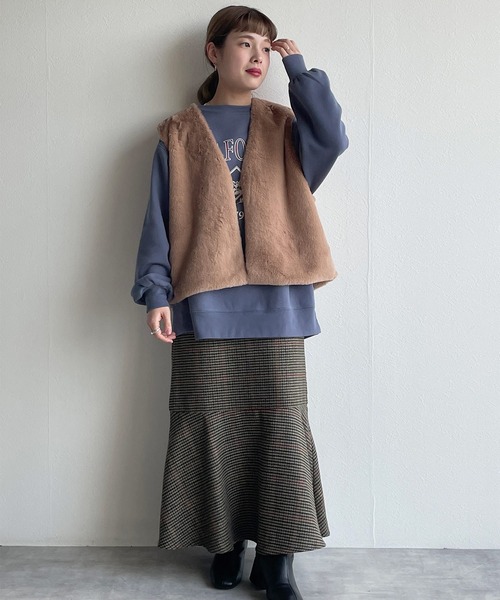 w closet(ダブルクローゼット)の「カレッジプリントBIGスエットプルオーバー(スウェット・レディース・ブルー/アイボリー/ミント/スミクロ・FREE)」の22枚目の写真