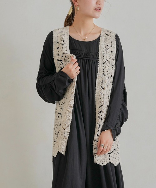 Chez toi（シェトワ）の「カギ針ロングジレ（カーディガン/ボレロ・レディース・ブラウン/グリーン/アイボリー・FREE）」の2枚目の写真