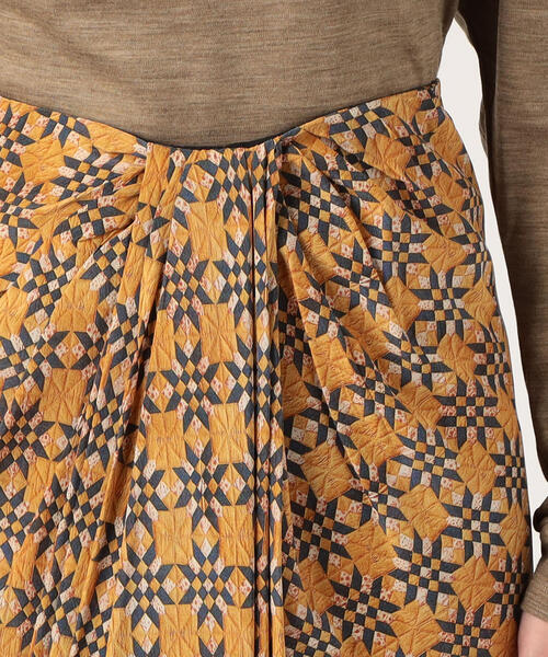 ISABEL MARANT（イザベルマラン）の「ISABEL MARANT CANDICE シルク プリントアシンメトリックスカート（スカート・レディース・オレンジ系その他2・36）」の3枚目の写真